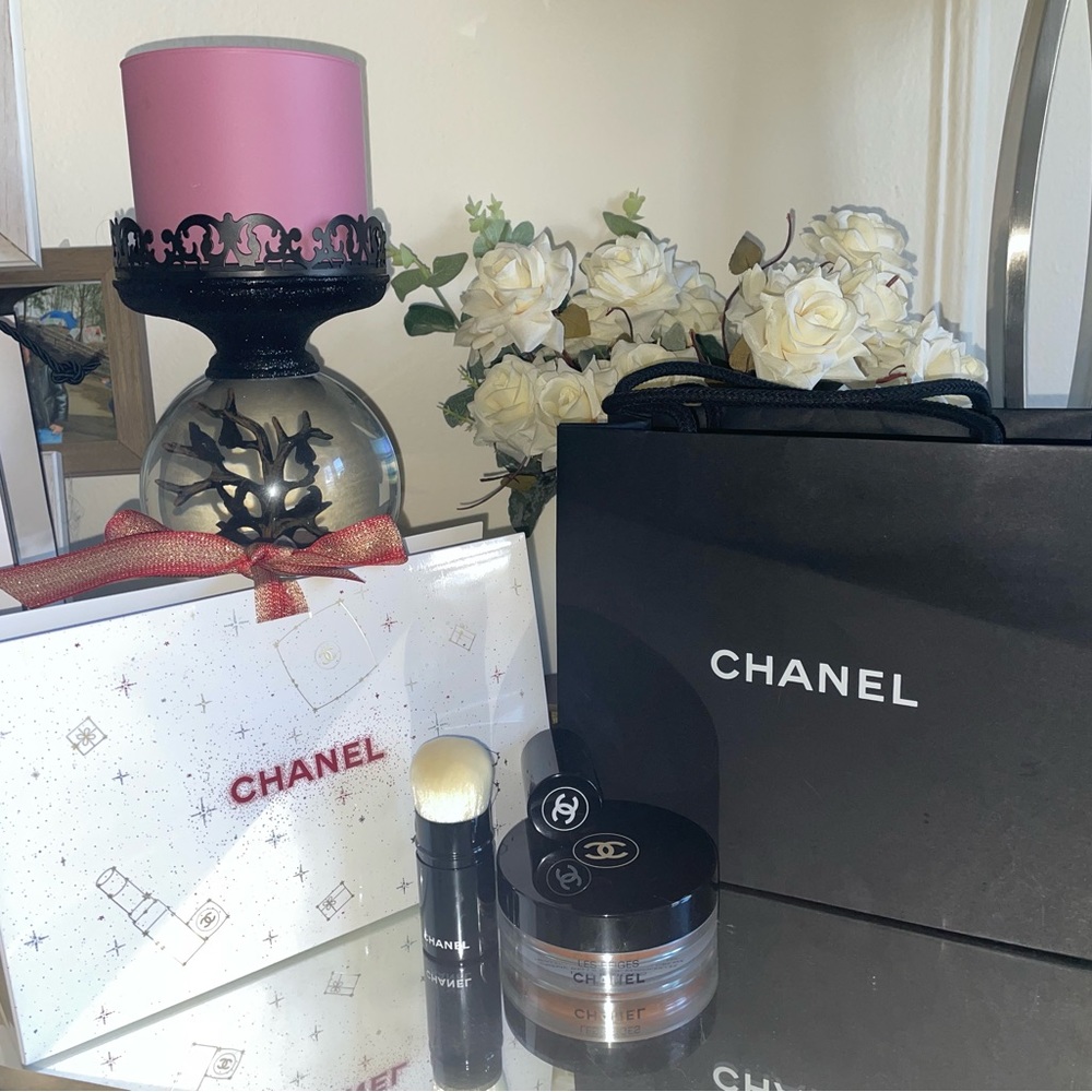NEW Chanel Holiday gift set - Picture 1 of 4